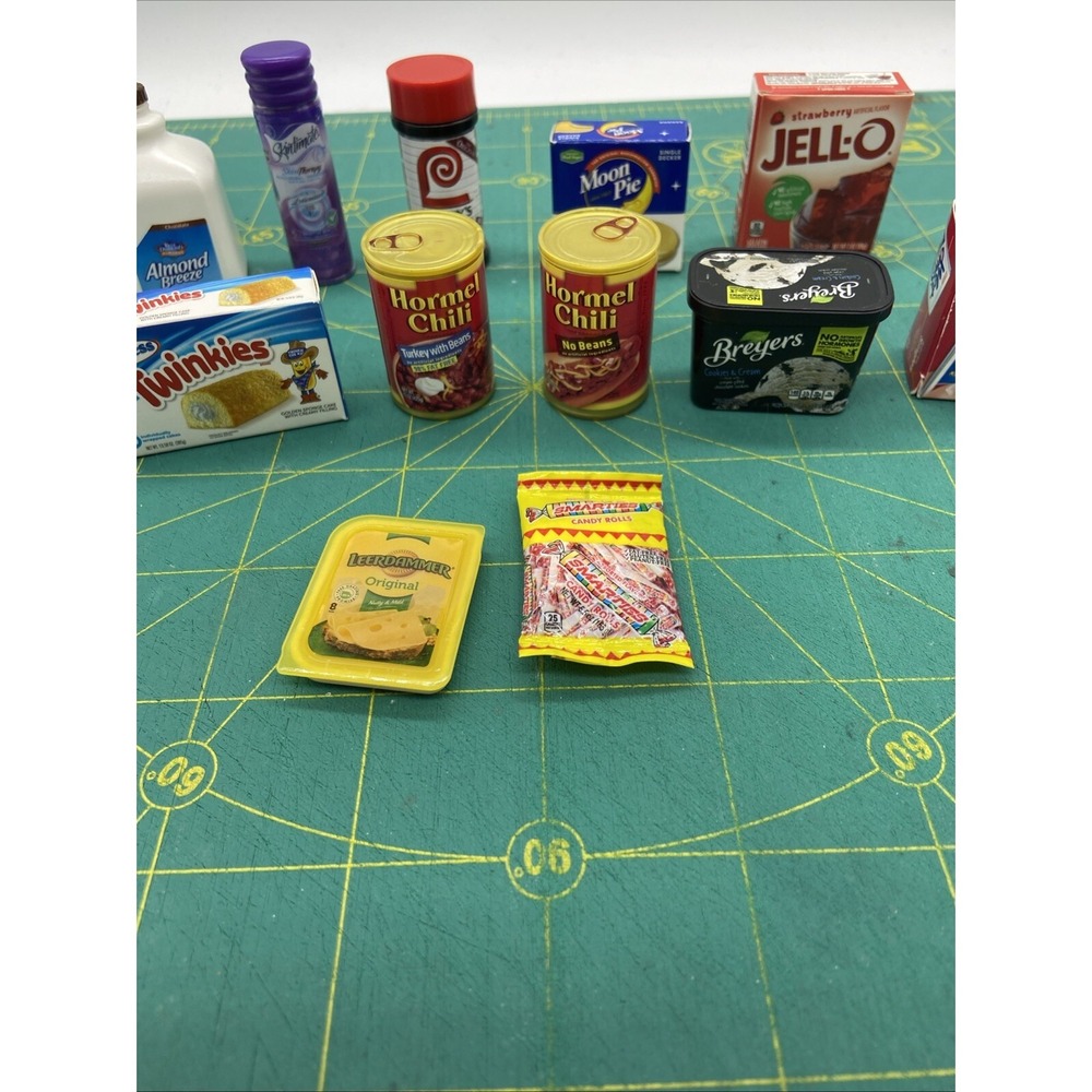 Zuru 5 Surprise Mini Brands Lot 11pc Twinkies Hormel Jell-O Breyers Miniatures - Picture 5 of 5